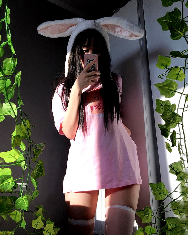 cyberkitty_____ instagram image archive image