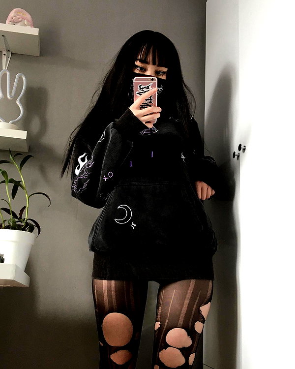 cyberkitty_____ instagram image archive image