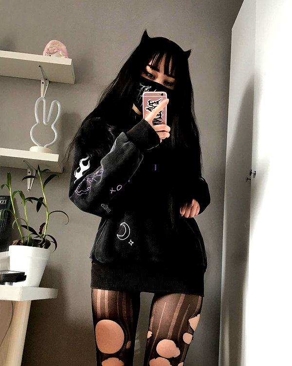cyberkitty_____ instagram image archive image