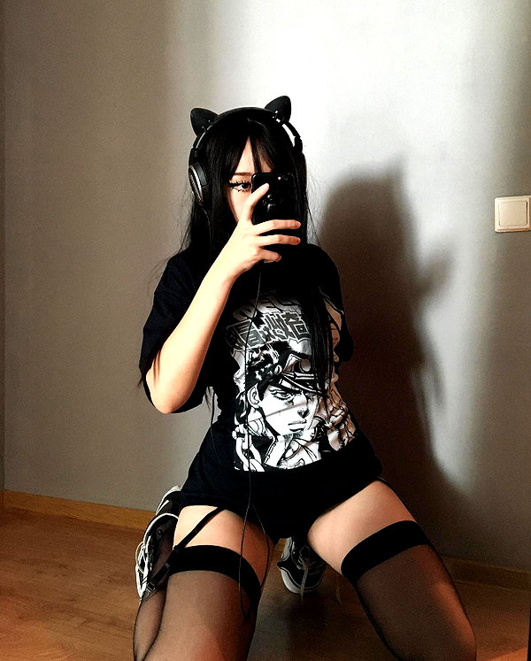 cyberkitty_____ instagram image archive image