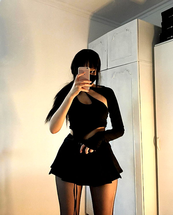 cyberkitty_____ instagram image archive image
