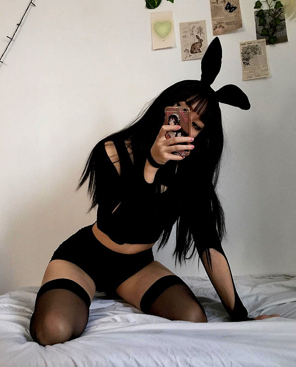 cyberkitty_____ instagram image archive image