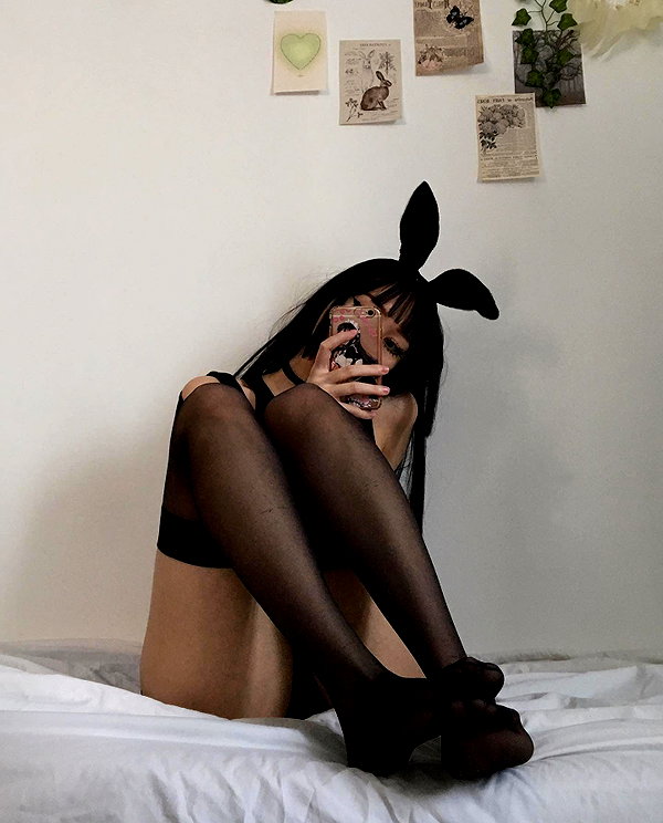 cyberkitty_____ instagram image archive image