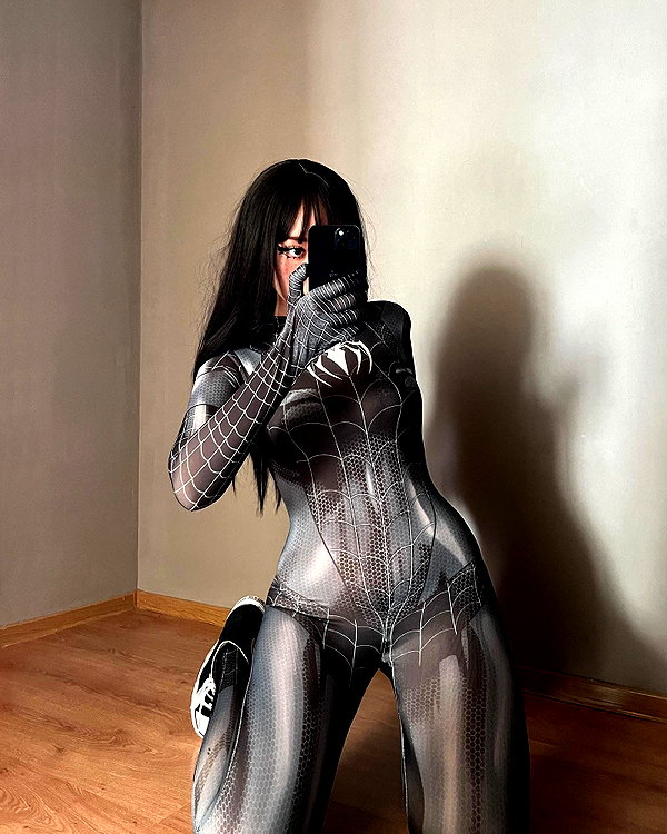 cyberkitty_____ instagram image archive image