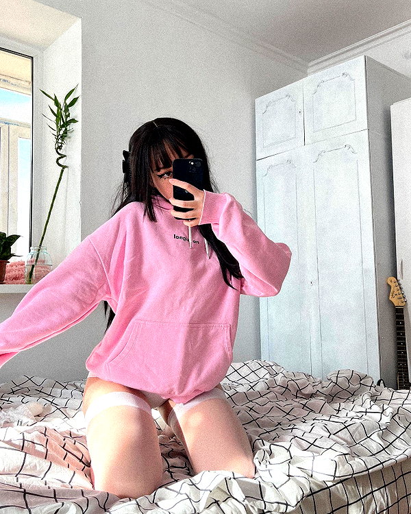 cyberkitty_____ instagram image archive image