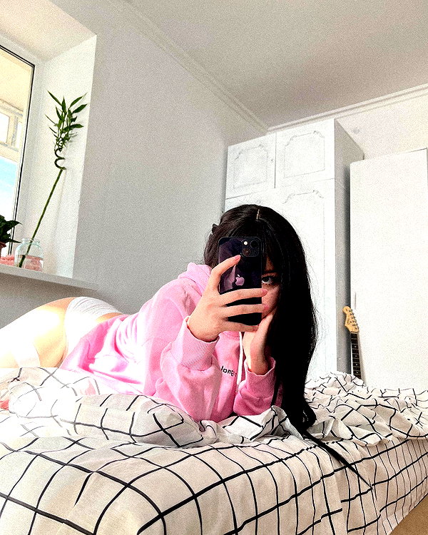 cyberkitty_____ instagram image archive image