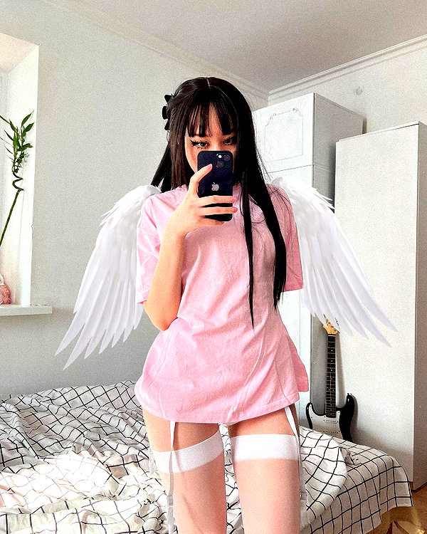 cyberkitty_____ instagram image archive image