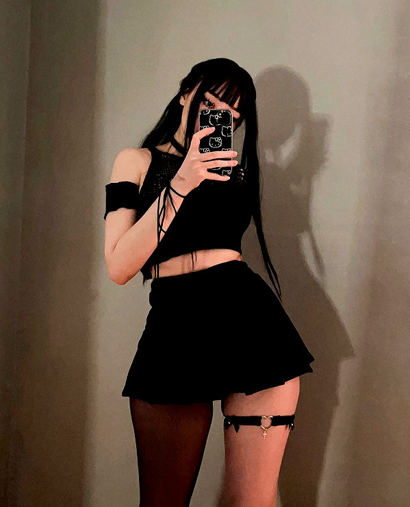 cyberkitty_____ instagram image archive image