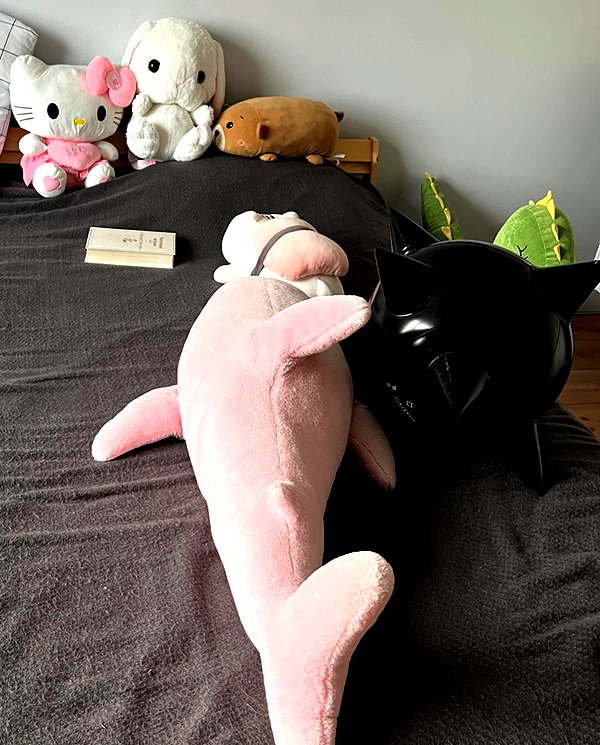 cyberkitty_____ instagram image archive image