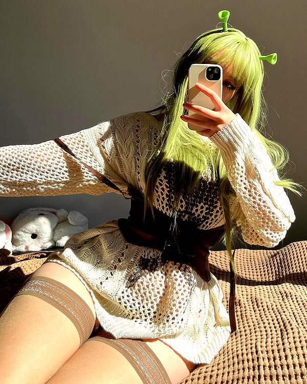 cyberkitty_____ instagram image archive image