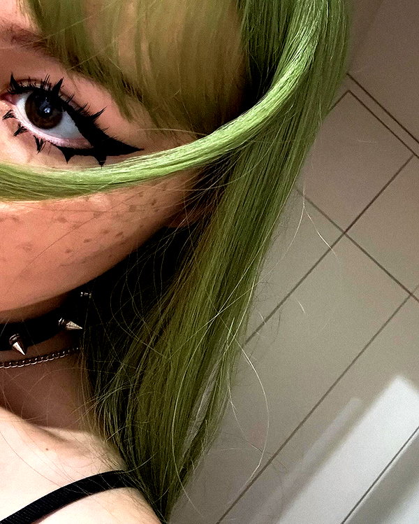 cyberkitty_____ instagram image archive image