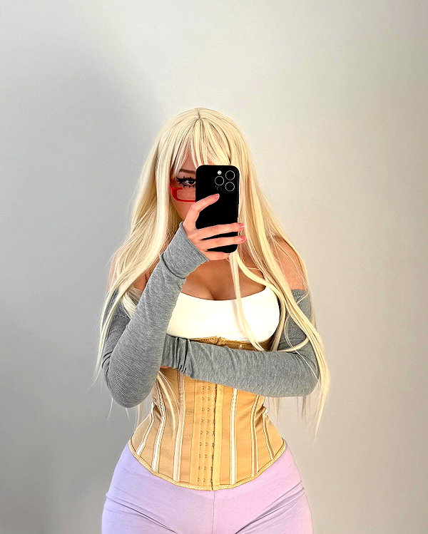 cyberkitty_____ instagram image archive image