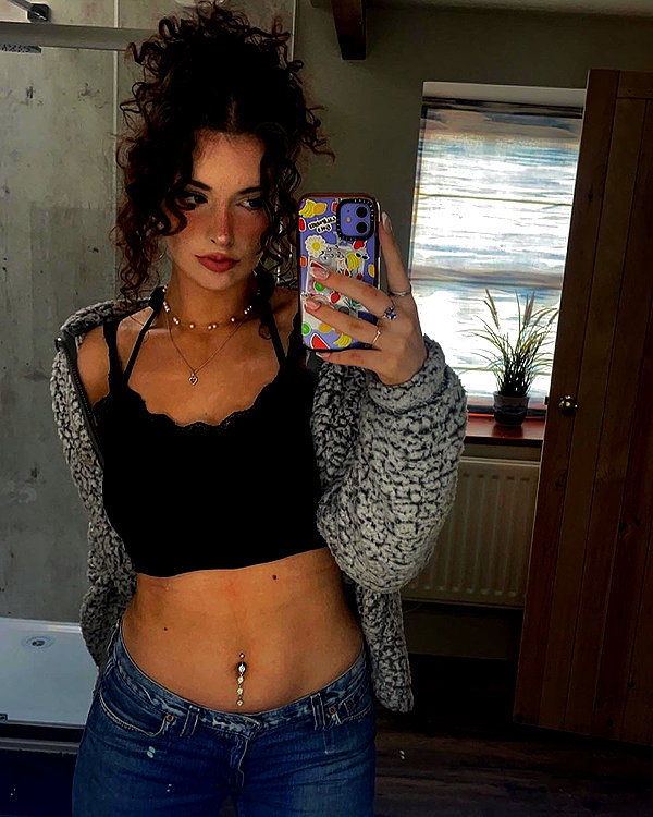 daisystorey_x instagram image archive image