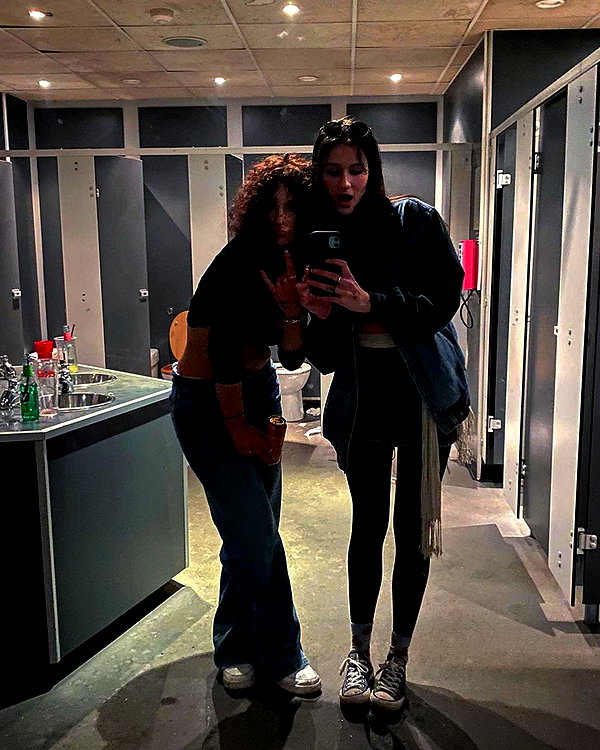 daisystorey_x instagram image archive image