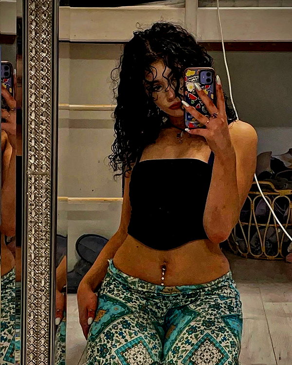 daisystorey_x instagram image archive image