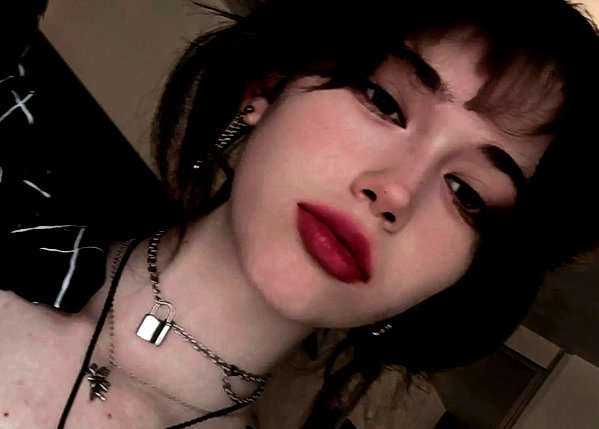 daniela.pritika instagram image archive image
