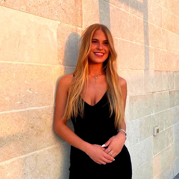 daniela.pritika instagram image archive image