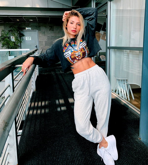 daniella_kristya instagram image archive image