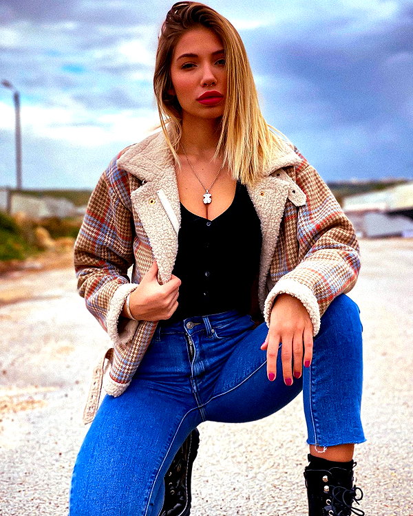 daniella_kristya instagram image archive image