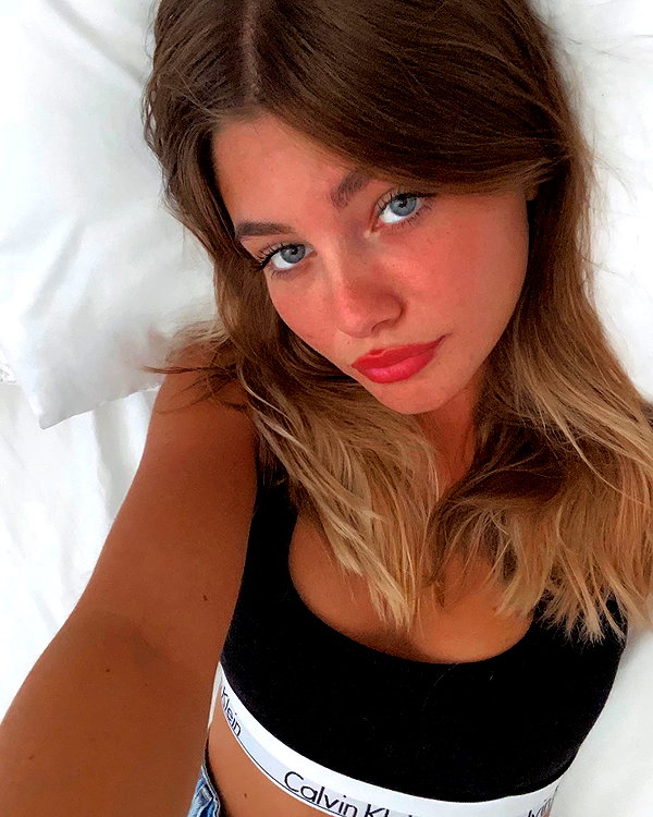 daniella_zeldis instagram image archive image