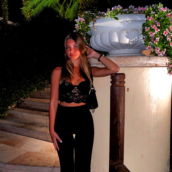 daniella_zeldis instagram image archive image