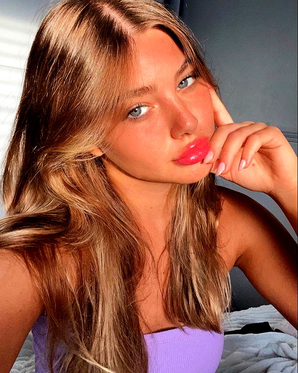 daniella_zeldis daniella_zeldis archive image