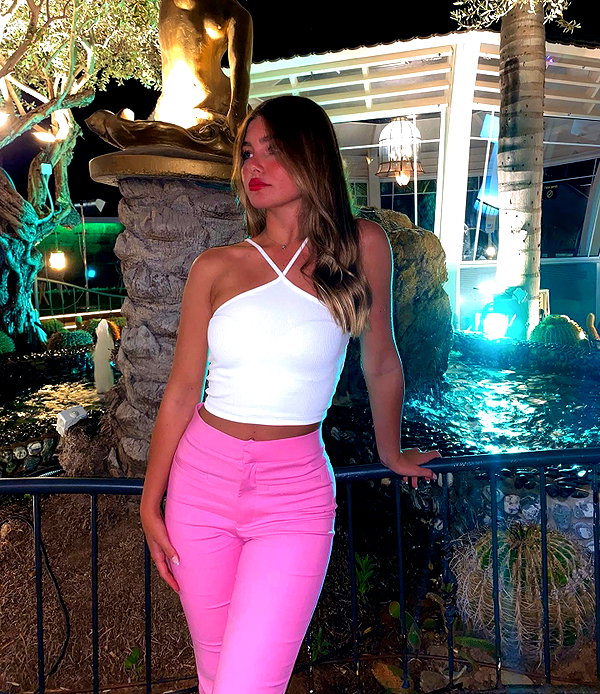 daniella_zeldis instagram image archive image