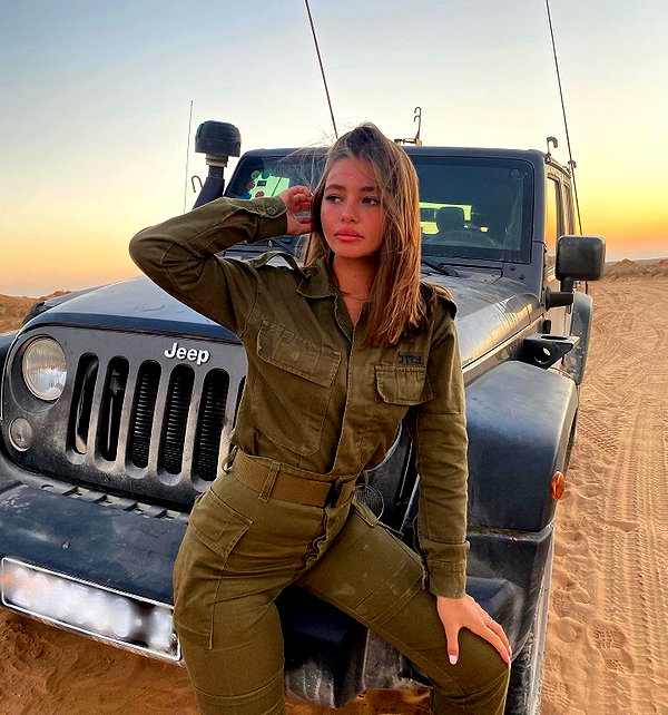 daniella_zeldis instagram image archive image