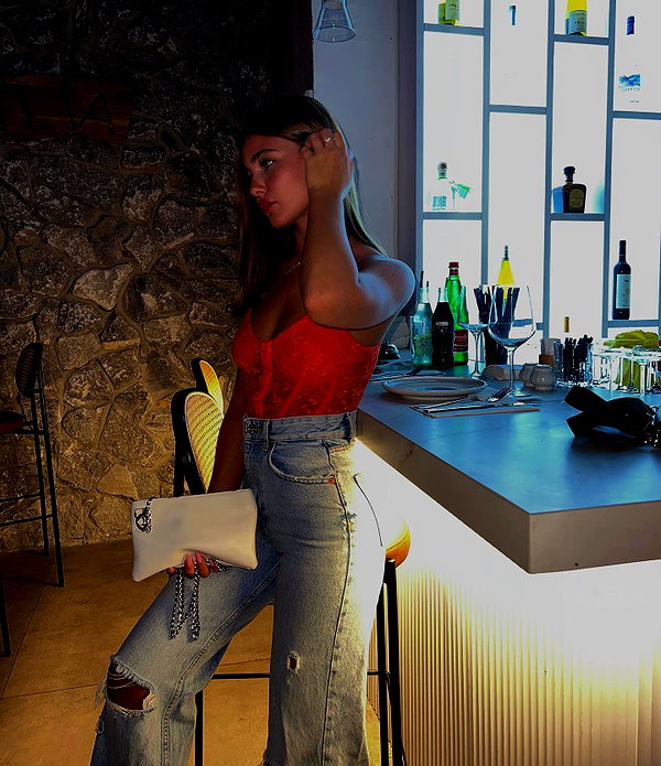 daniella_zeldis instagram image archive image