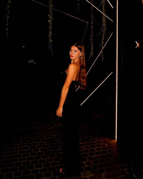 daniella_zeldis instagram image archive image