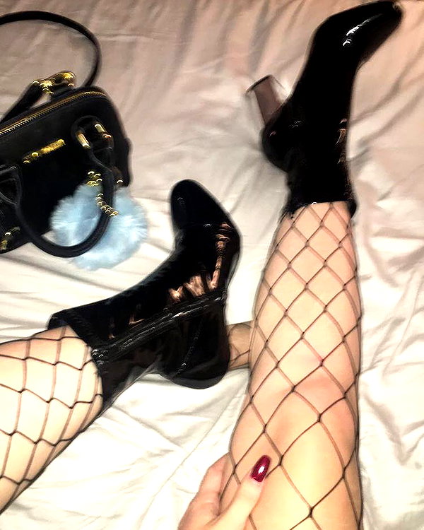 deadgjrl instagram image archive image