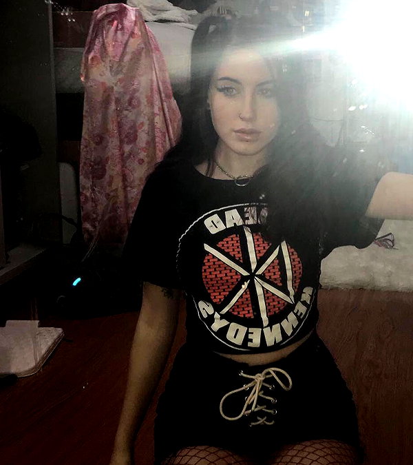 deadgjrl instagram image archive image