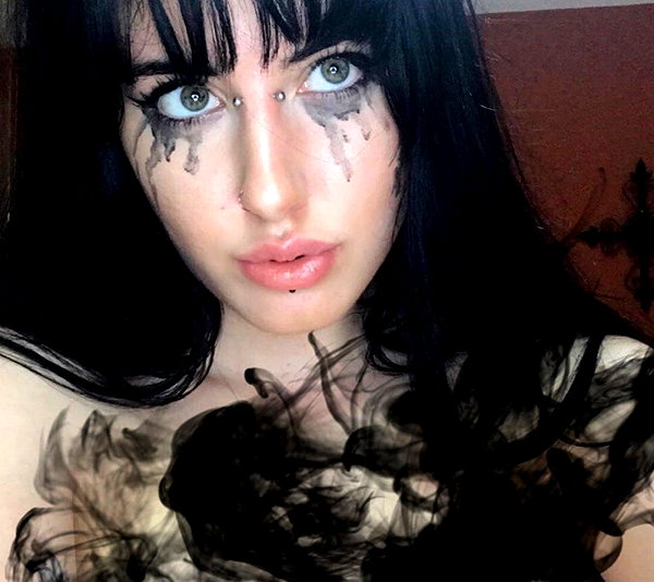 deadgjrl instagram image archive image