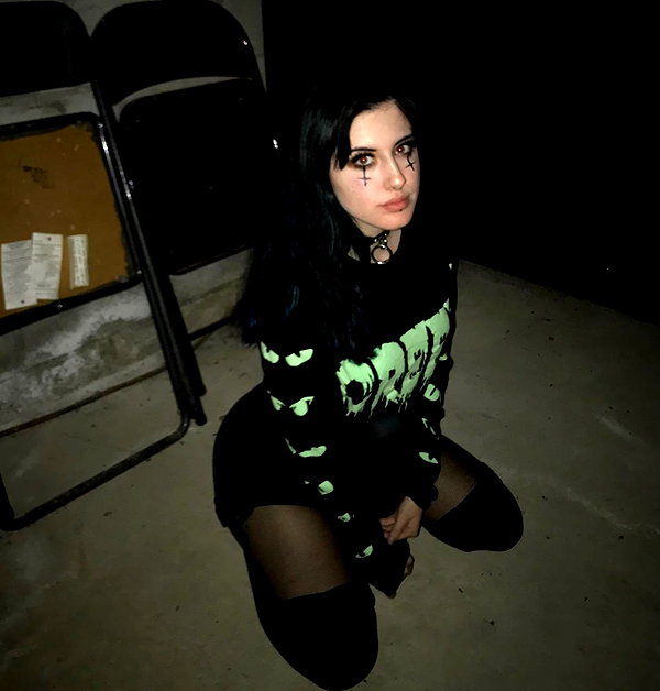 deadgjrl instagram image archive image