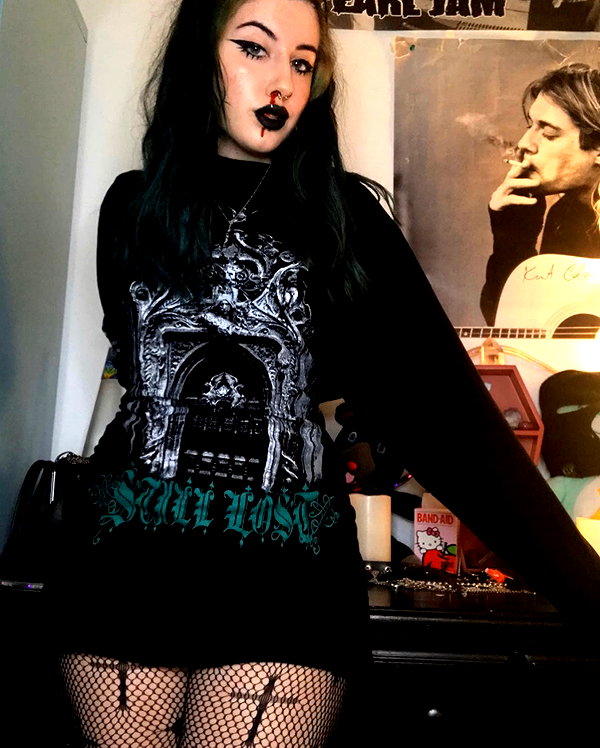 deadgjrl instagram image archive image