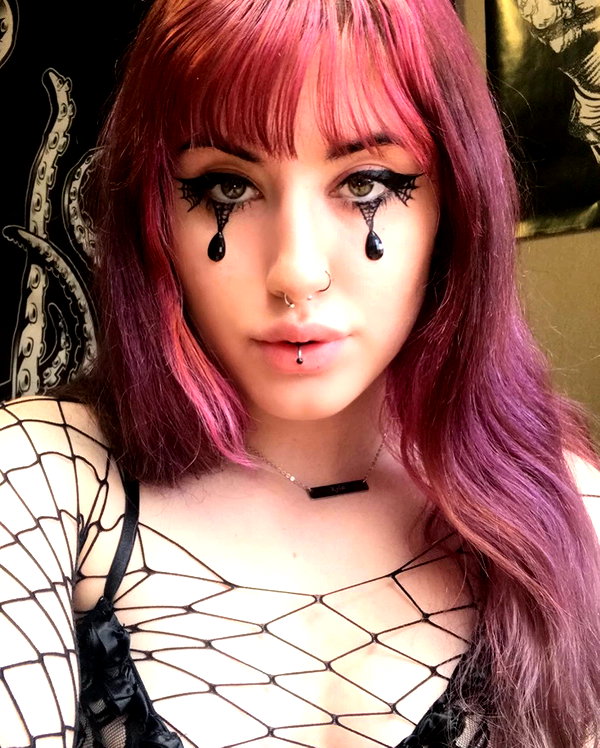 deadgjrl instagram image archive image