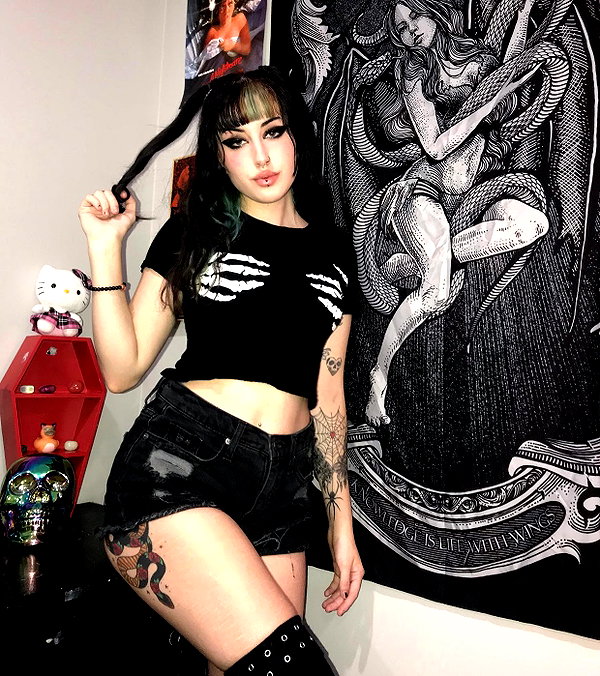 deadgjrl instagram image archive image