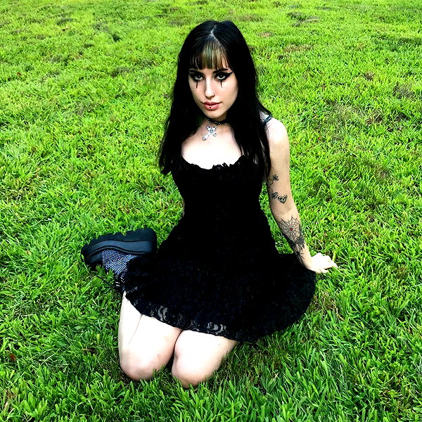 deadgjrl instagram image archive image