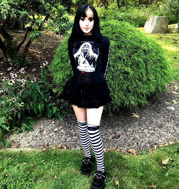 deadgjrl instagram image archive image