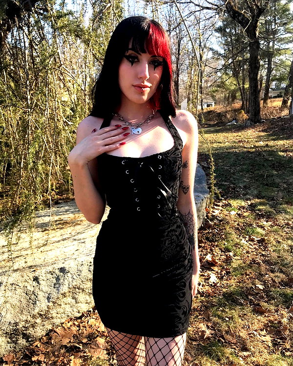 deadgjrl instagram image archive image