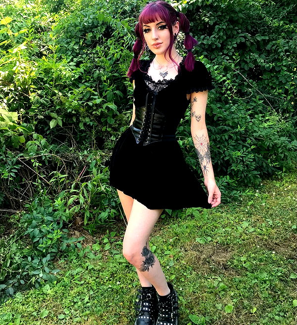 deadgjrl instagram image archive image
