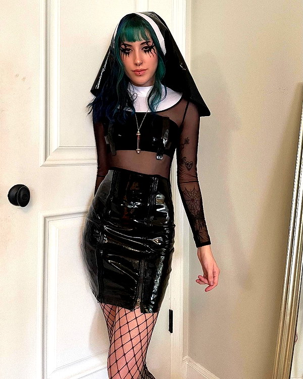 deadgjrl instagram image archive image