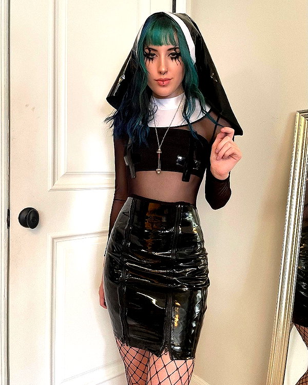 deadgjrl instagram image archive image