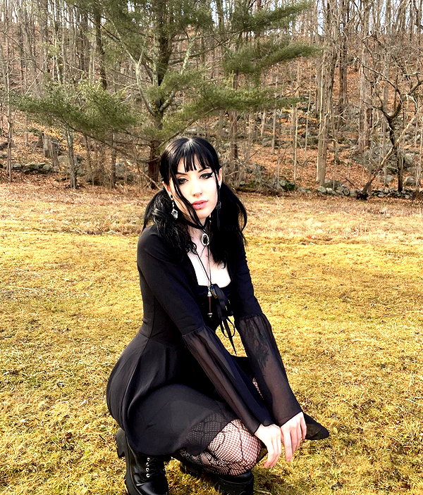 deadgjrl instagram image archive image