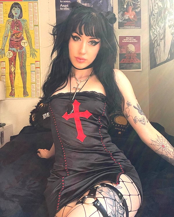 deadgjrl instagram image archive image