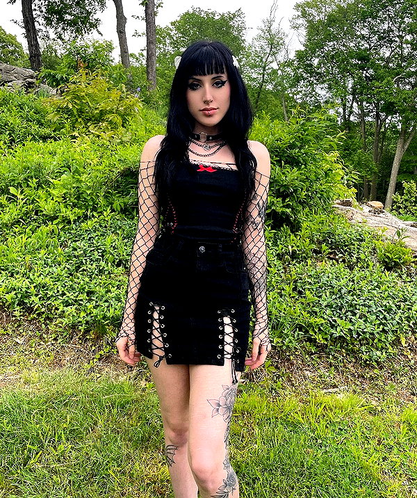 deadgjrl instagram image archive image