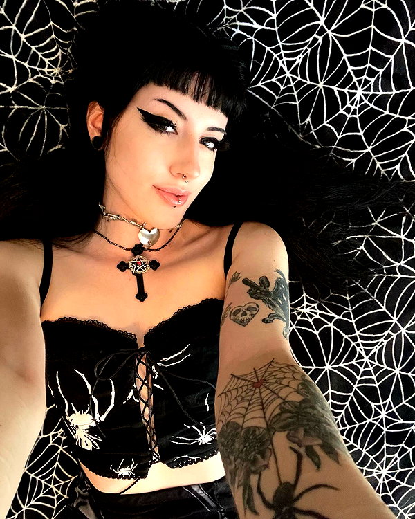 deadgjrl instagram image archive image
