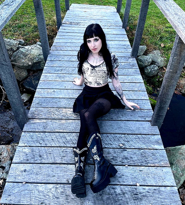 deadgjrl instagram image archive image