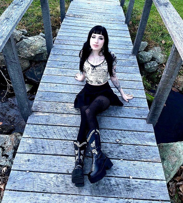 deadgjrl instagram image archive image