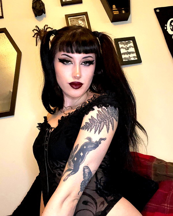 deadgjrl instagram image archive image